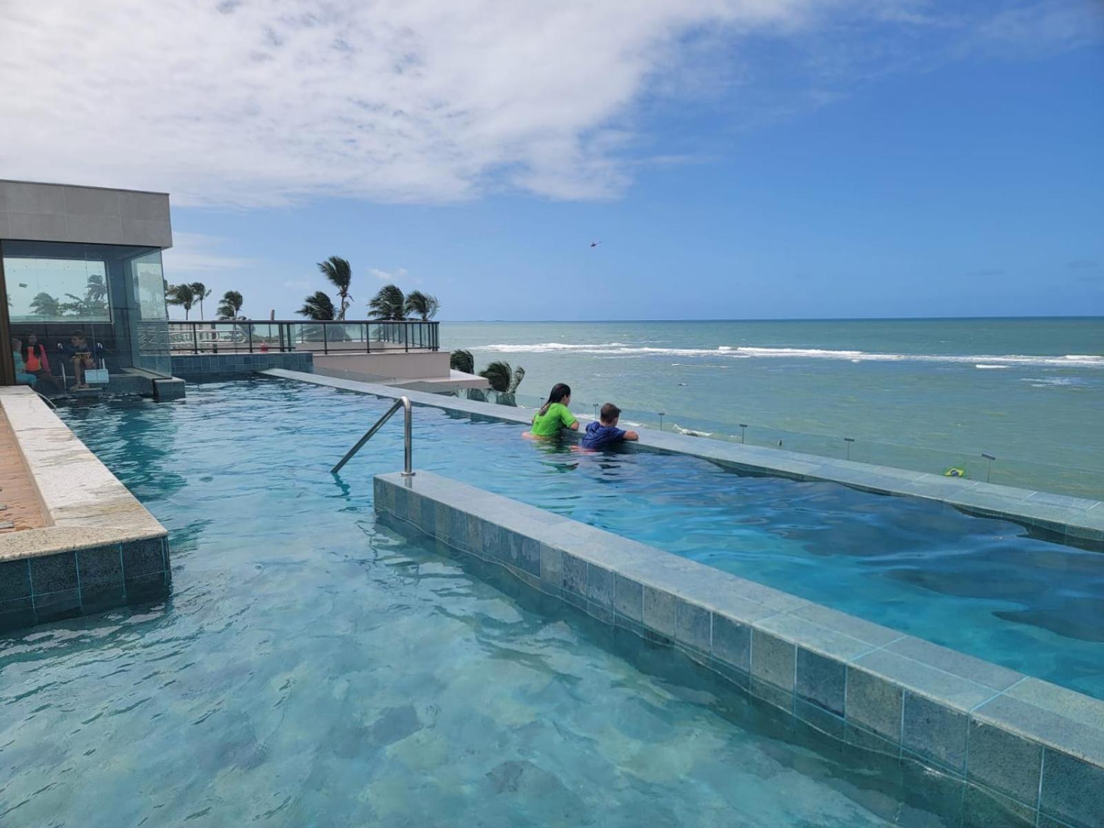 Mirante - Em Frente As Piscinas Naturais Apartamento *